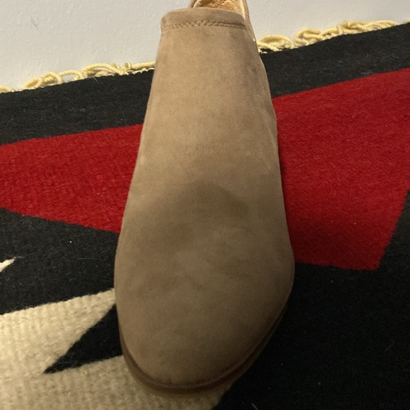 NEW with tag, Dr.Scholls tan slip on booties , 2 1/4” heel 🥾 - Picture 6 of 8